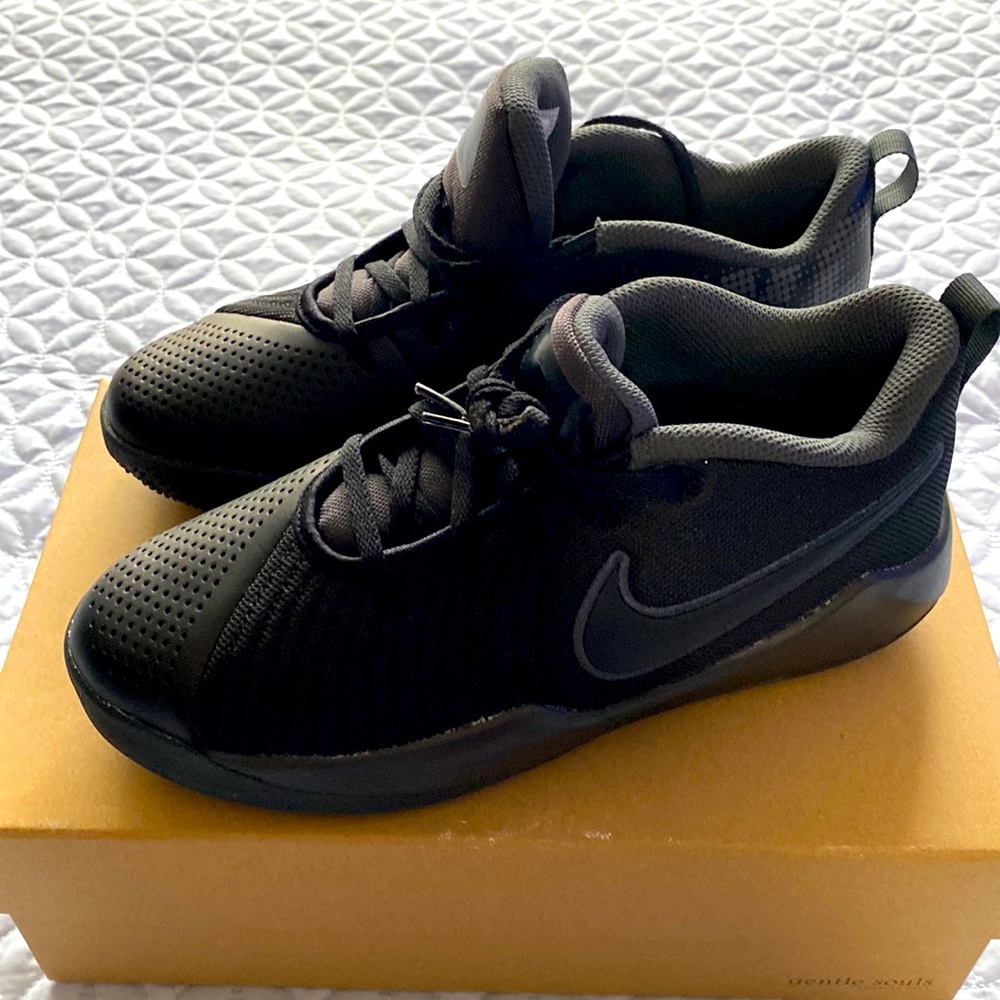 Kids NIKE Sneakers